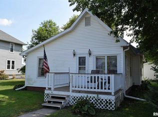 723 Church St, Cameron, IL 61423