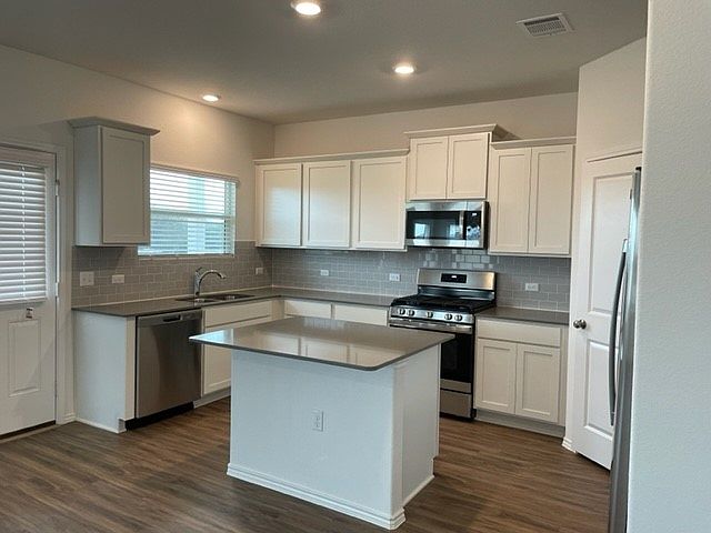 1st image of 10420 Premier Park St #10420