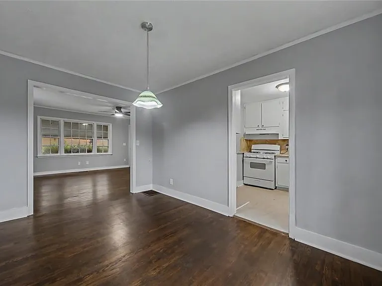 725 Matilda Pl NW — Photo 8