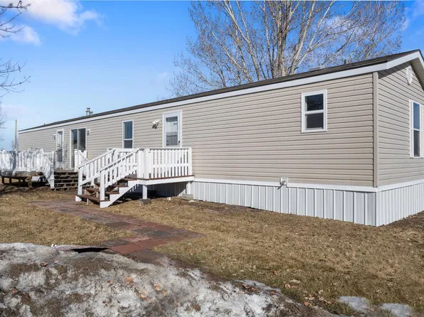 405 31st Ave #436, Minot, ND 58701