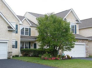 1952 Yorkshires Dr, Blue Bell, PA