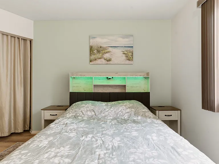 941 Calle Mejia #402 — Photo 20