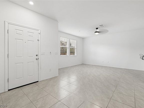 5th image of 527 Cattleya Pl