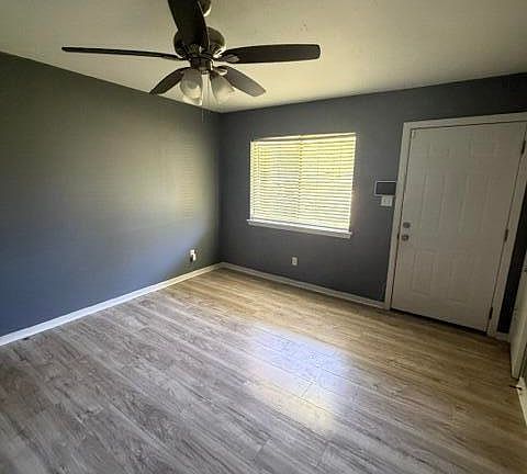 3rd image of 669 Ralde Cir