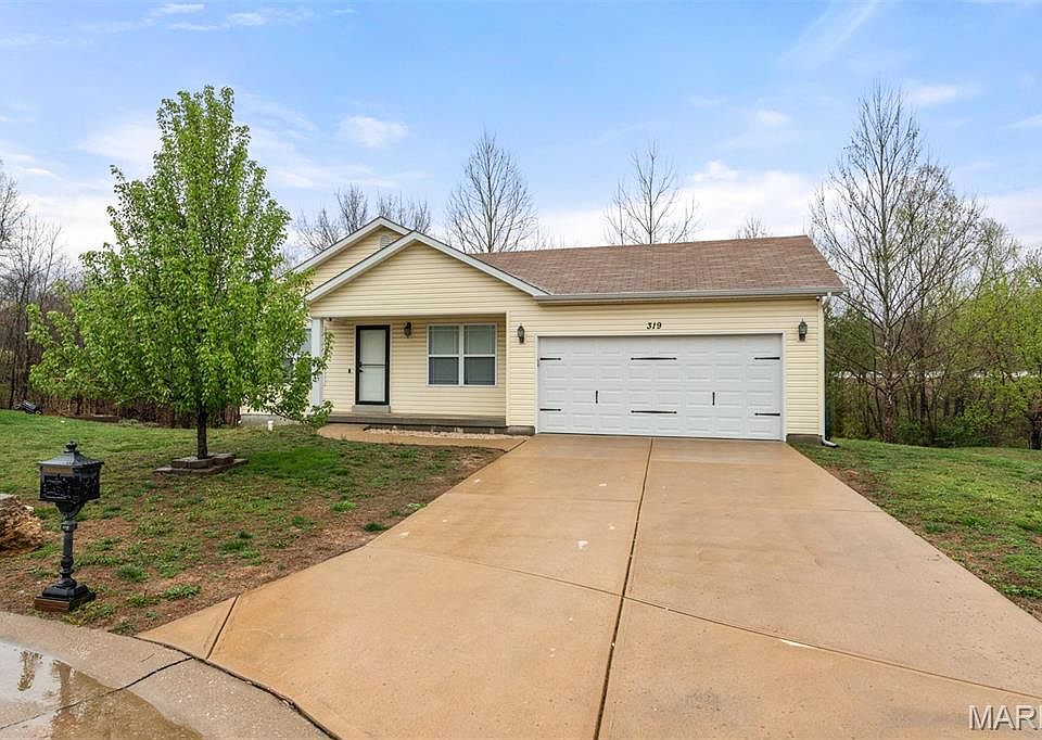 1st image of 319 Hawks Perch Pl