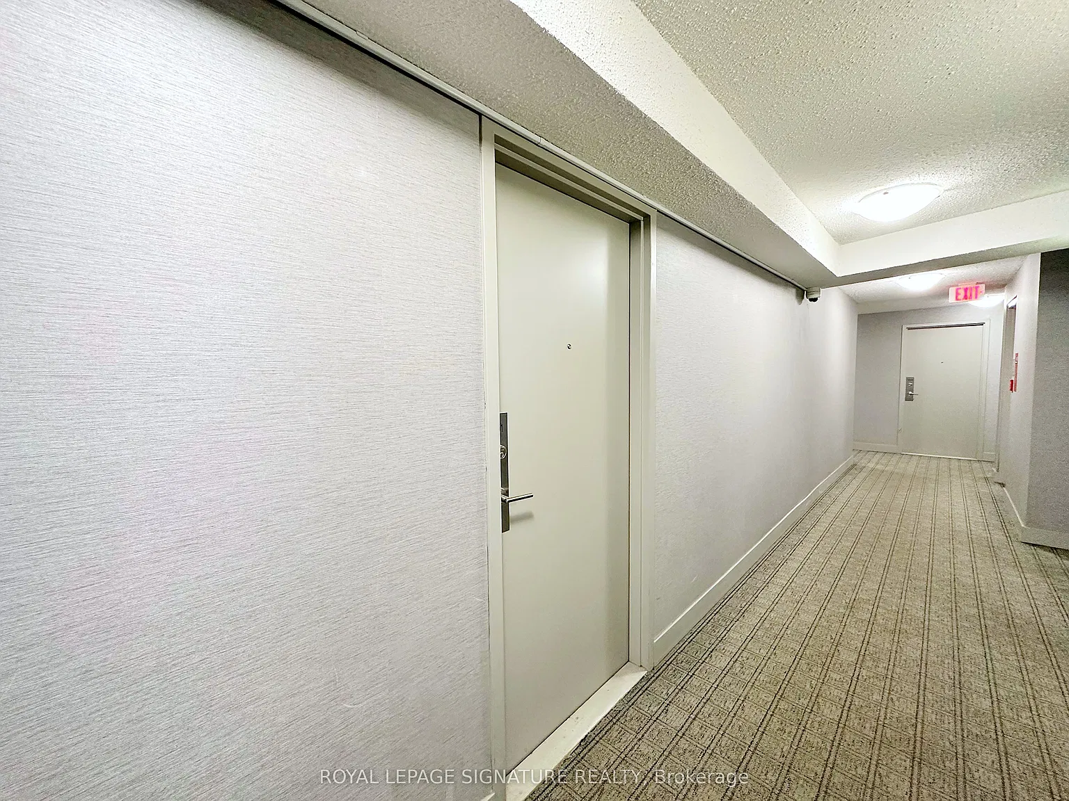 816 Lansdowne Ave — Photo 4