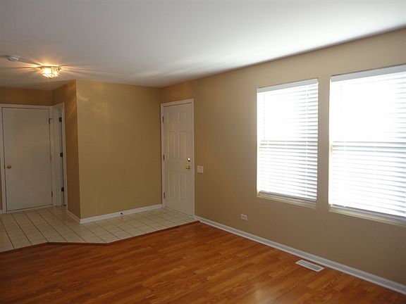 4th image of 3809 Landings Rd