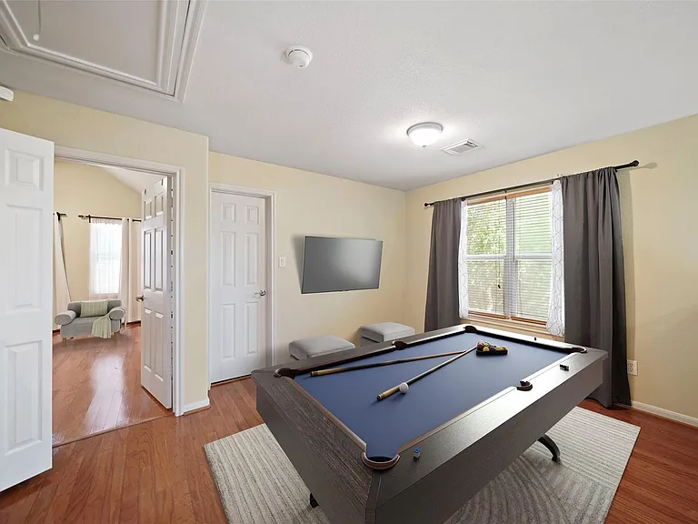 2230 Naomi St — Photo 3