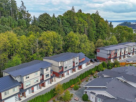 3rd image of 2899 River Rd #105