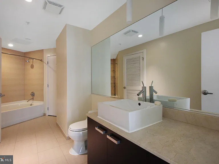 1010 Massachusetts Ave NW #605 — Photo 7
