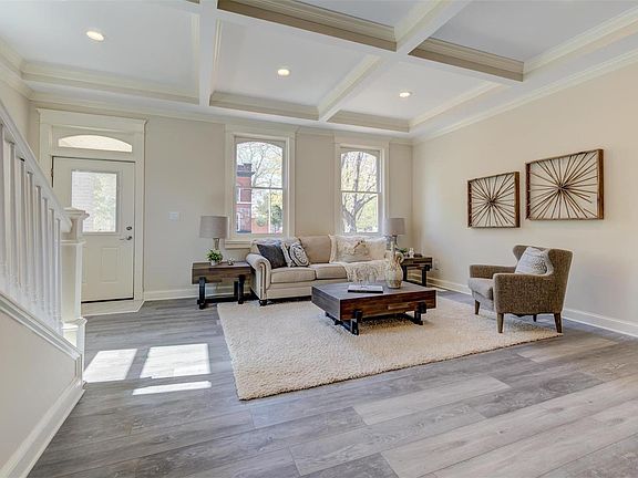 4th image of 3429 Vista Ave