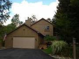 75 Tarn Trl, Glenwood, NY
