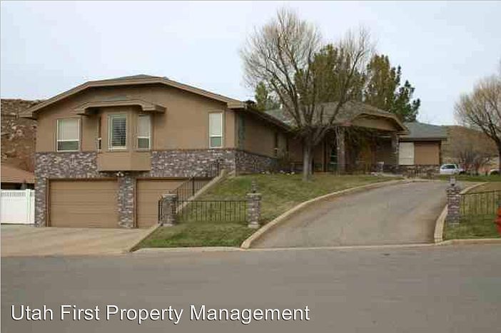 1st image of 2702 S Tonaquint Dr