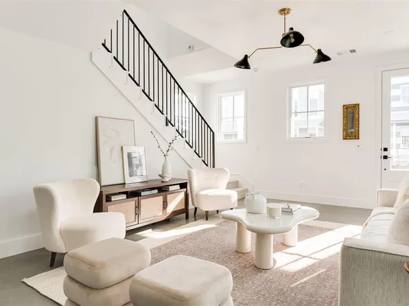 990 Hangar Dr, Oklahoma City, OK 73108