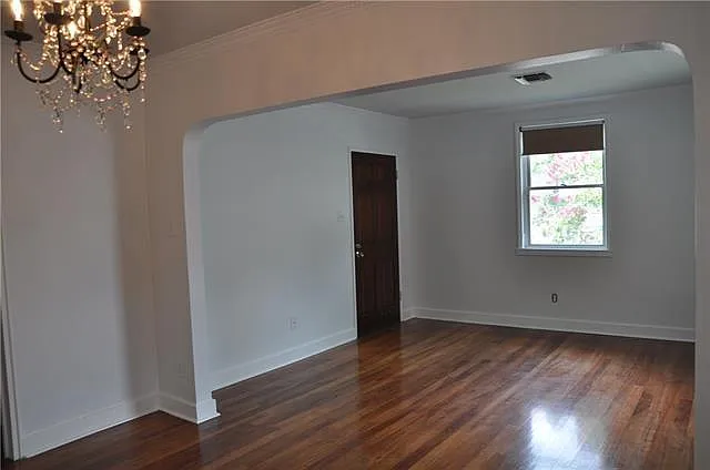 131 Avalon Way — Photo 3