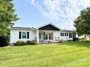 243 Riverwind Dr, Hendersonville, NC 28739