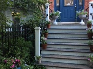 1120 W George St APT 3, Chicago, IL 60657