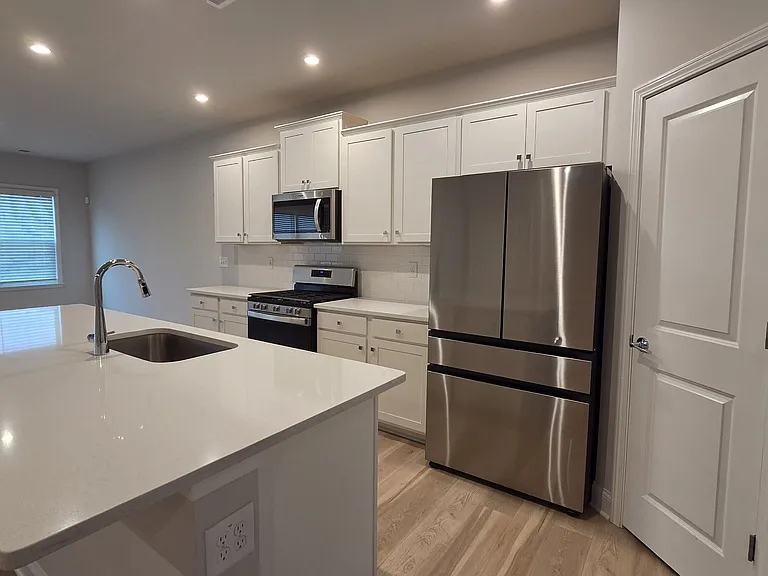 521 Elkwood Ln — Photo 20