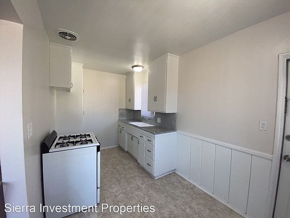 5th image of 2337 Montrose Ave Unit C