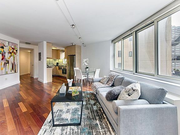 2nd image of 206 E 95th St APT 8B