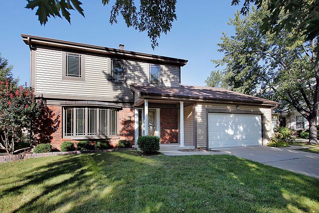1st image of 210 Knollwood Ln