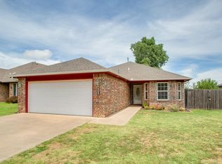 4906 Manchester Dr, Enid, OK 73703