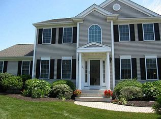 241 Bristol Ferry Rd, Portsmouth, RI 02871