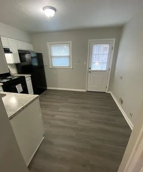 568 Anniston Dr — Photo 4