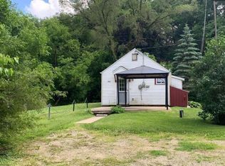 323 Oak Ridge Dr, Twin Lakes, WI 53181