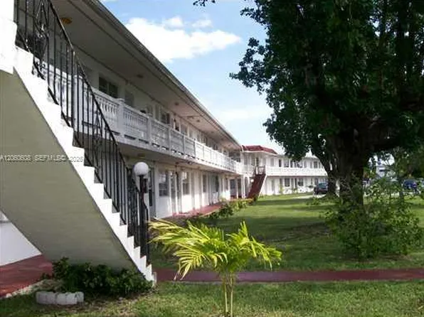 165 NE 203rd Ter APT 26, Miami Gardens, FL 33179