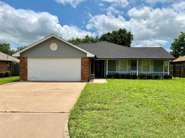 108 Modene Ave, Waxahachie, TX 75165