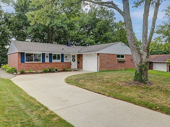 2nd image of 4017 Malaer Dr