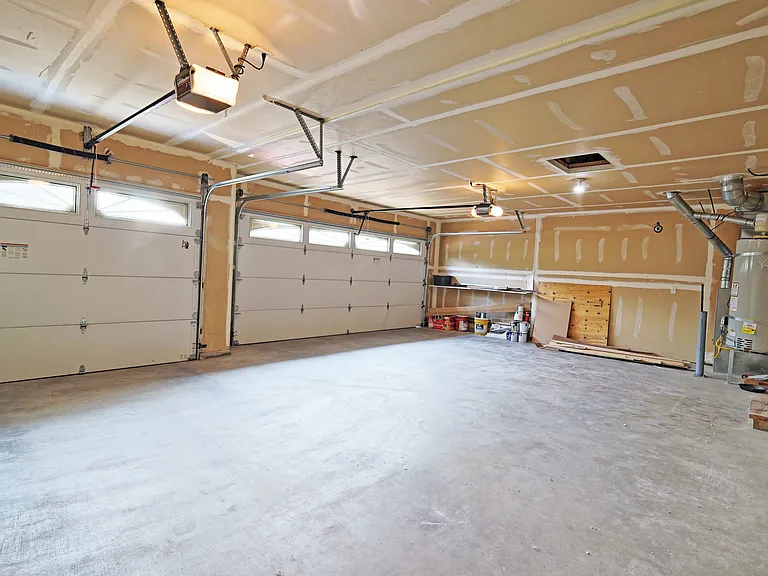 4006 NE 18th St — Photo 37
