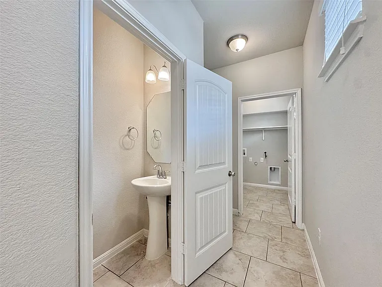 407 Rhetoric Way — Photo 14