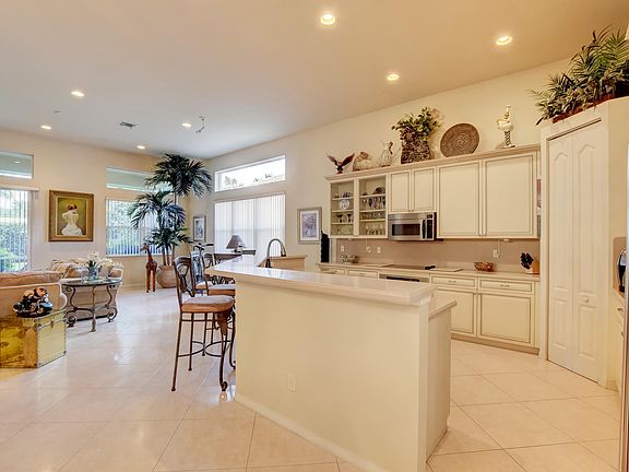 5th image of 10125 Ravenna Way