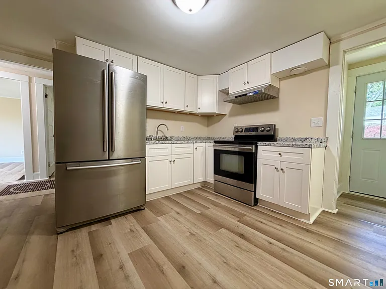 119 West St — Photo 4