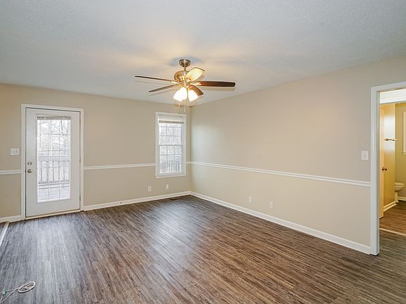 4th image of 2704 Knob Ct