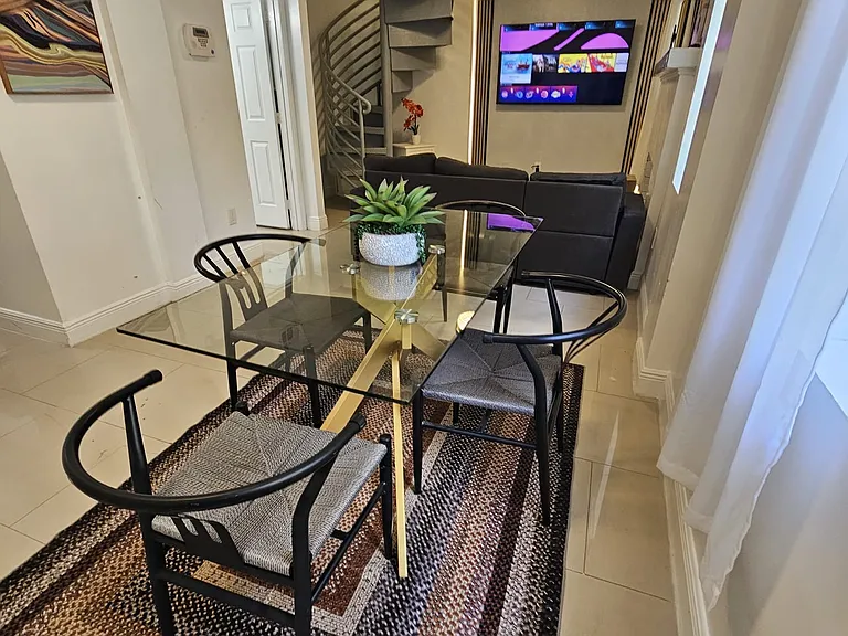 6966 Byron Ave #101 — Photo 22