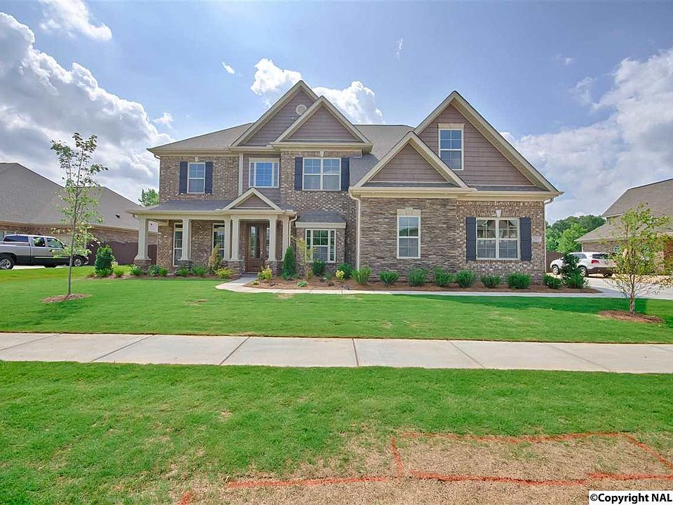 1st image of 207 Heritage Mill Dr