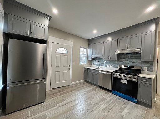 4th image of 60 Water St #1