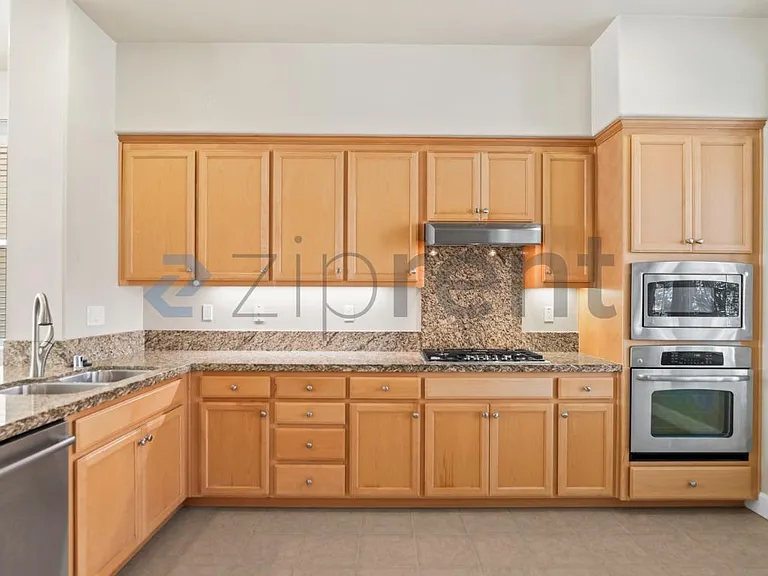 28 Paterson Pl — Photo 13