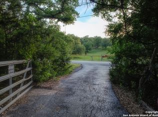 11 Sun Valley Dr, Spring Branch, TX 78070