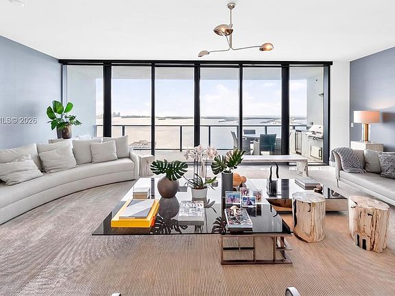 4th image of 1451 Brickell Ave #2901