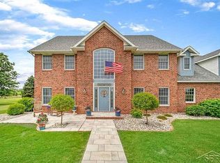 2153 N Thomas Rd, Saginaw, MI 48609