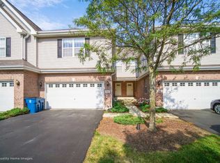 140 N Auburn Hills Ln UNIT 6, Addison, IL 60101