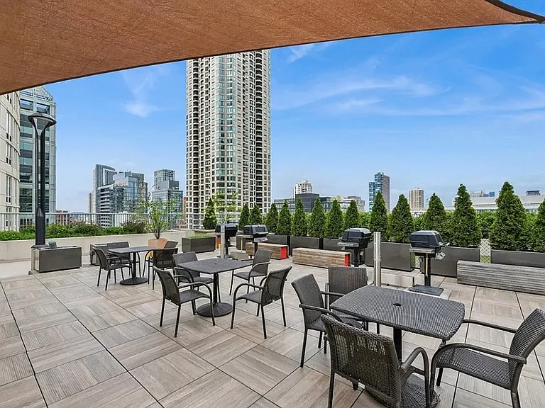 345 N La Salle Dr #4504 — Photo 19