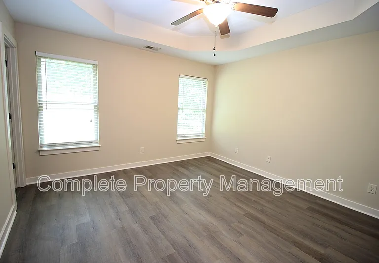 20478 Castle Ridge Rd — Photo 7