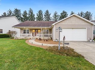 1489 Autumnwoods Dr, Fremont, OH 43420