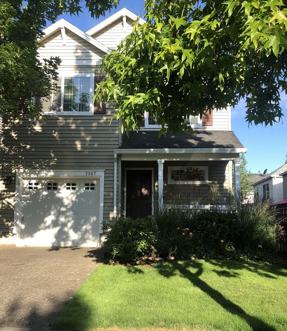 2967 NE 13th Dr photo 1