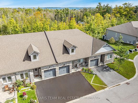 2nd image of 326 Lucy Ln